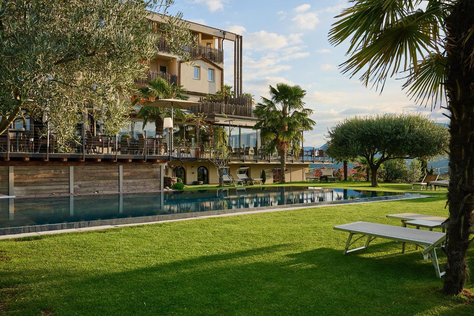 Das Panorama Designhotel Кальдаро Екстер'єр фото